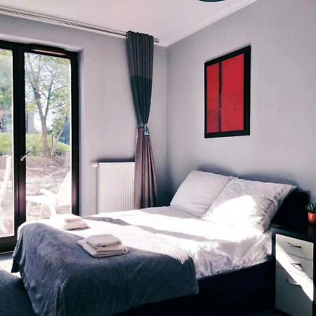 Near Airport Cybernetyki Inn Warsaw Ngoại thất bức ảnh