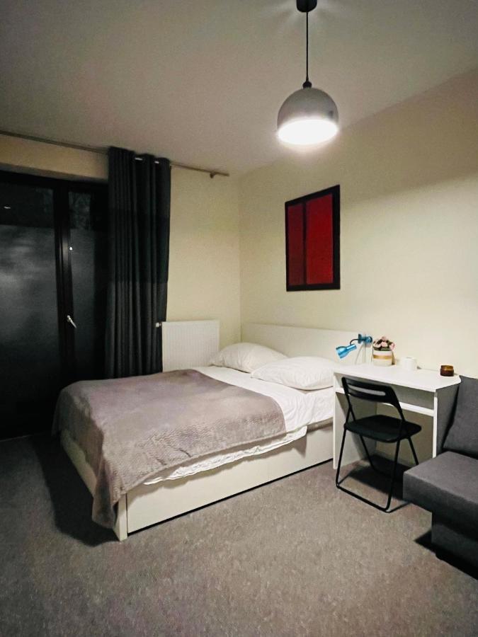 Near Airport Cybernetyki Inn Warsaw Ngoại thất bức ảnh